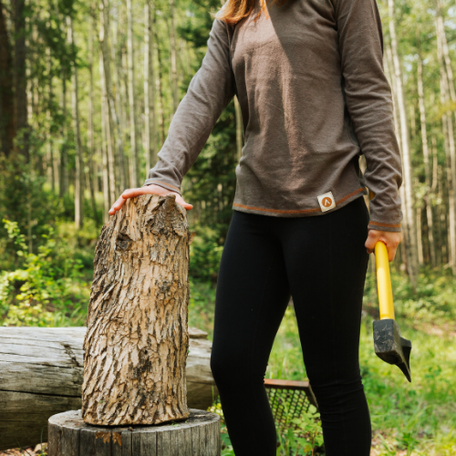 Cool and comfortable long sleeve tee for layering or to be worn on its own. The Hemp/Cotton blend provides natural breathability and antimicrobial properties which help reduce odor. This tee also features contrast top-stitching in burnt orange. Details 55% Hemp 45% Organic Cotton Classic Fit Contrast Top-Stitching 2 Colors Natural | Bark Made in the USA