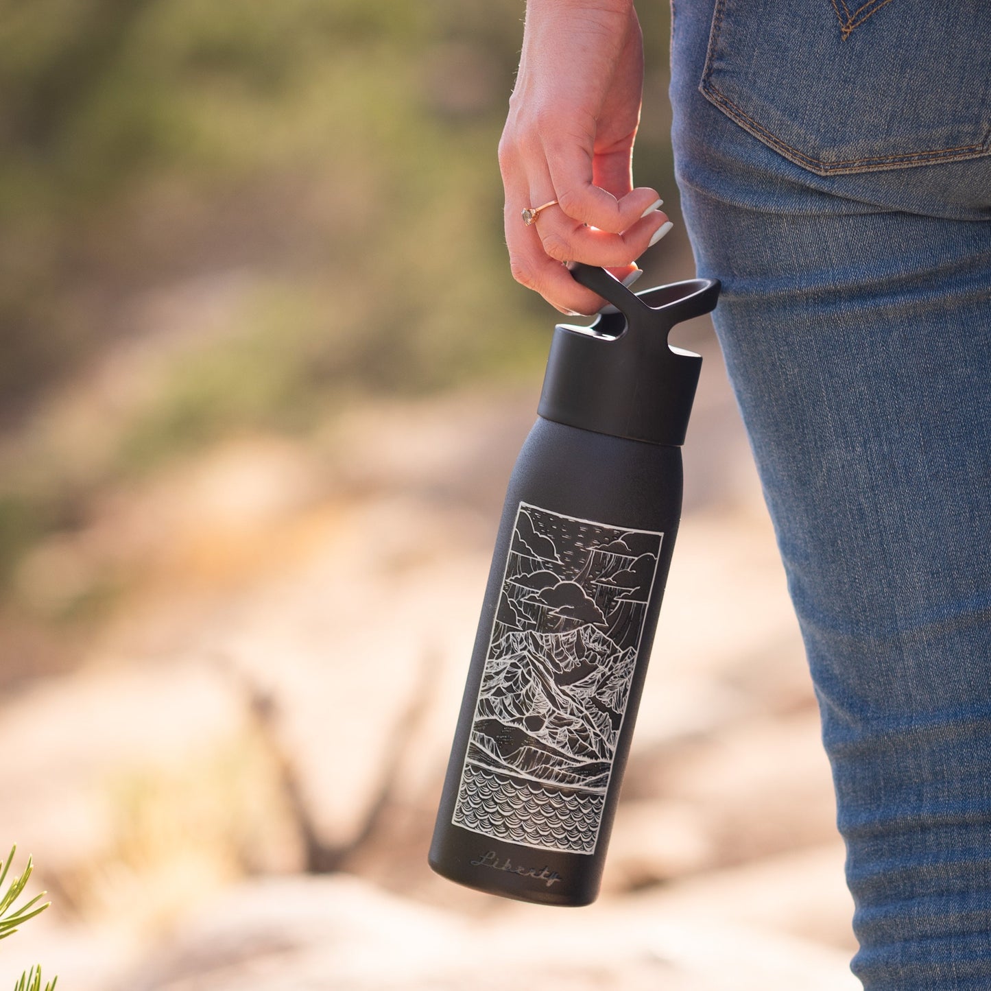 The Peak Water Bottle - Black