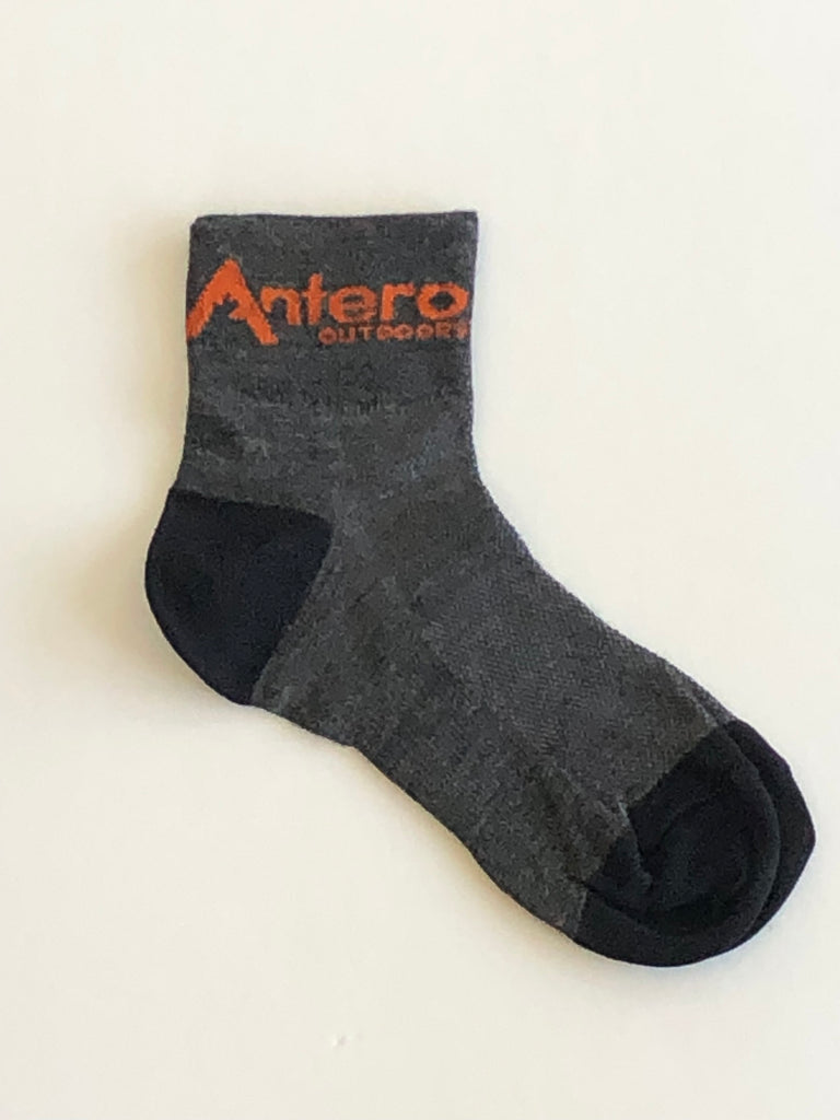 Lightweight and breathable for absolute comfort.  Perfect for your daily bike ride or that light hike.     Details  70% Merino Wool 25% Nylon 5% Lycra  Cuff Height 2.5 Inches   Unisex  Made in the USA   
